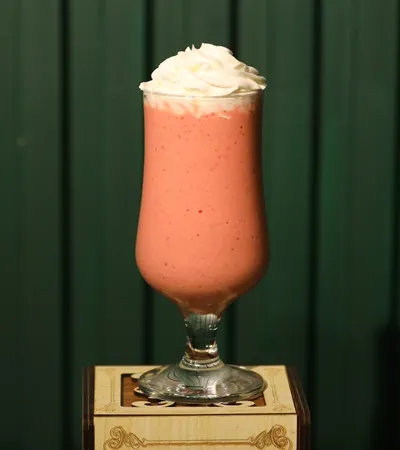 ÇİLEK-MUZ SMOOTHİE