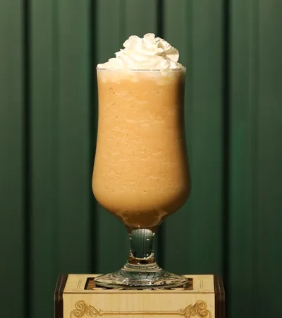 LOTUS KARAMEL MİLKSHAKE